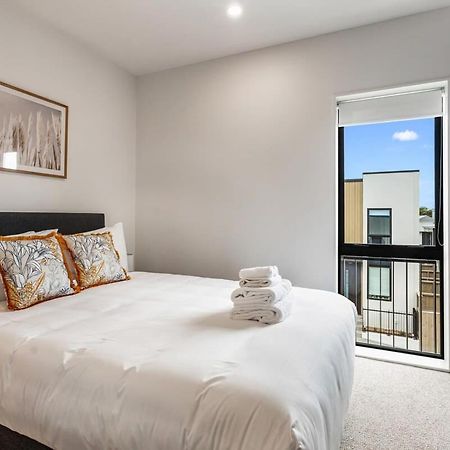 Fresh & Sleek Grey Lynn Unit With Private Patio Apartman Auckland Kültér fotó