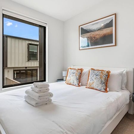 Fresh & Sleek Grey Lynn Unit With Private Patio Apartman Auckland Kültér fotó