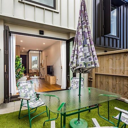 Fresh & Sleek Grey Lynn Unit With Private Patio Apartman Auckland Kültér fotó