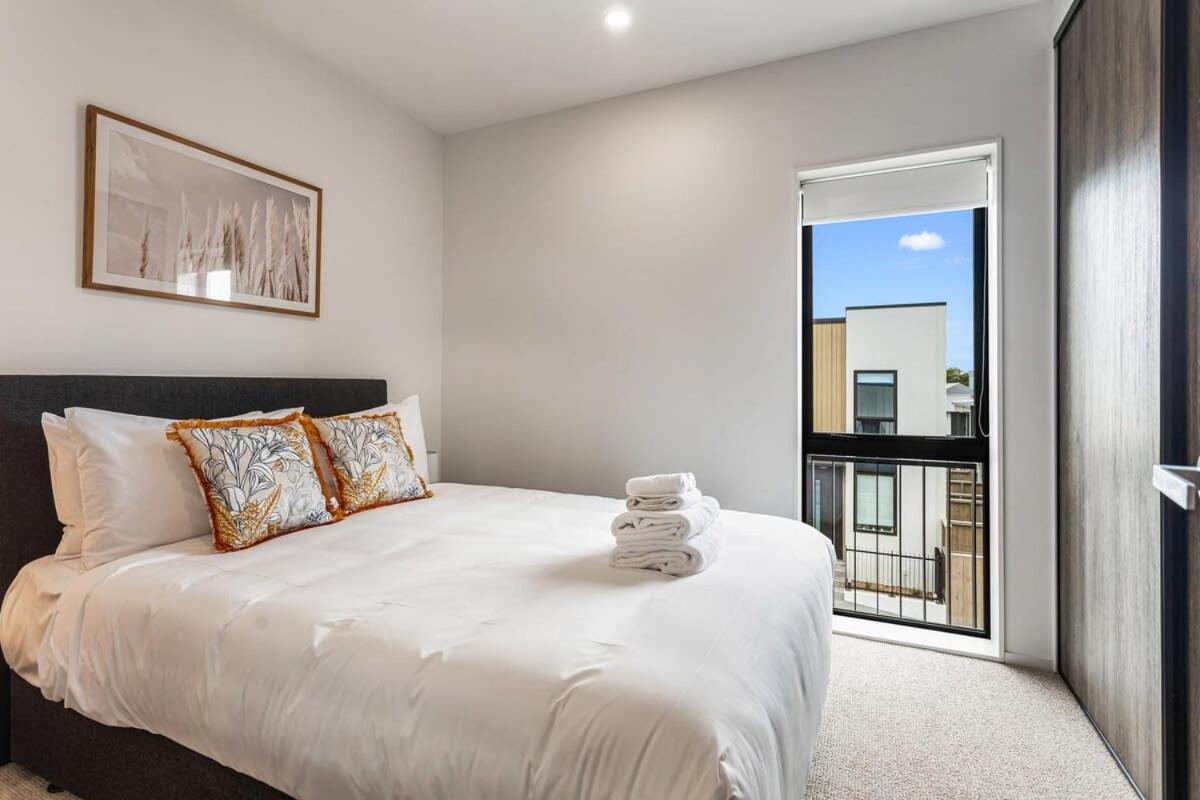 Fresh & Sleek Grey Lynn Unit With Private Patio Apartman Auckland Kültér fotó